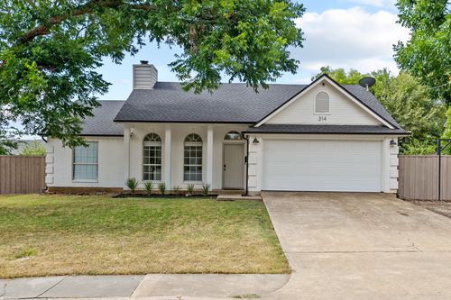 314 E Center St, Duncanville, TX, 75116-4805 | Card Image