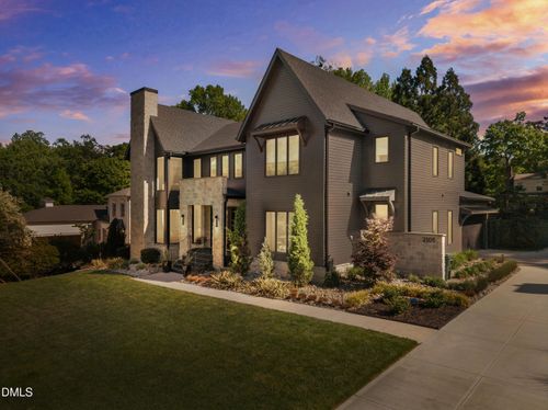 2105 Manuel St, Raleigh, NC, 27612-5554 | Card Image