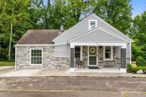 316 Beach Dr, Medway, OH, 45341-1208 | Card Image