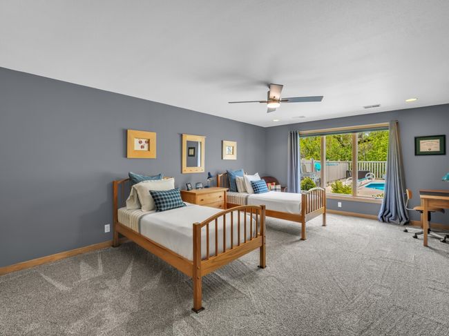 8 Lake Pointe Cir, House other with 5 bedrooms, 3 bathrooms and null parking in Wind Point WI | Image 16