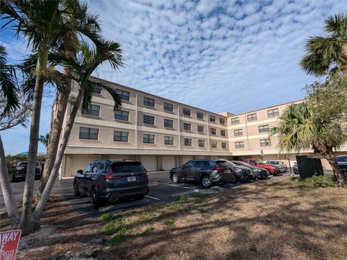apt-302-12500 Capri Cir N, Treasure Island, FL, 33706-4972 | Card Image