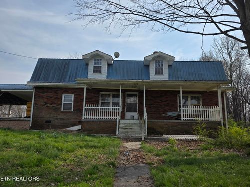 1019 Beardshire St, Sweetwater, TN, 37874-1318 | Card Image