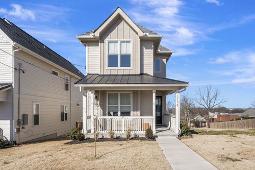2318 Batavia St, Nashville, TN, 37208-3425 | Card Image