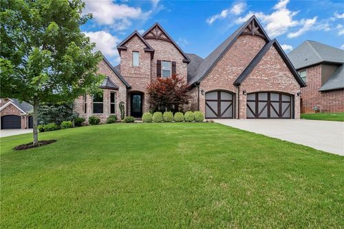 4502 Ne Birchgrove Pl, Bentonville, AR, 72712-4680 | Card Image
