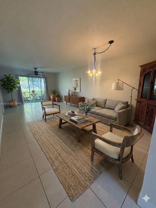 104-5080 Sw 64th Ave, Davie, FL, 33314-5211 | Card Image