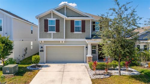 1066 Berry Ln, DAVENPORT, FL, 33837-8631 | Card Image