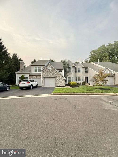 16 Martin Ct, NEWTOWN, PA, 18940-1856 | Card Image