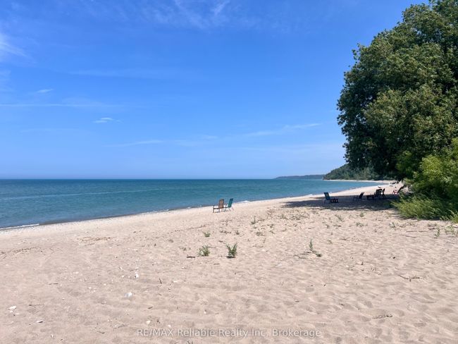 49 Cherokee Lane, Home with 2 bedrooms, 1 bathrooms and 2 parking in Goderich ON | Image 7
