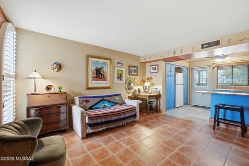 c-386 S La Canada Drive, Green Valley, AZ, 85614 | Card Image