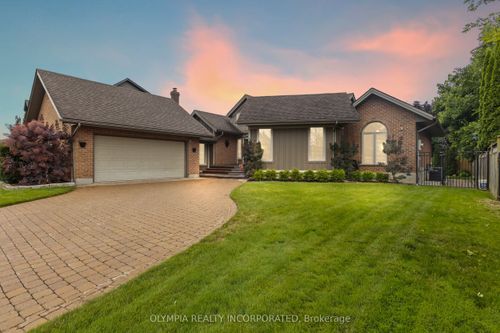 8198 Mount Olive Cres, Niagara Falls, ON, L2H2Y9 | Card Image