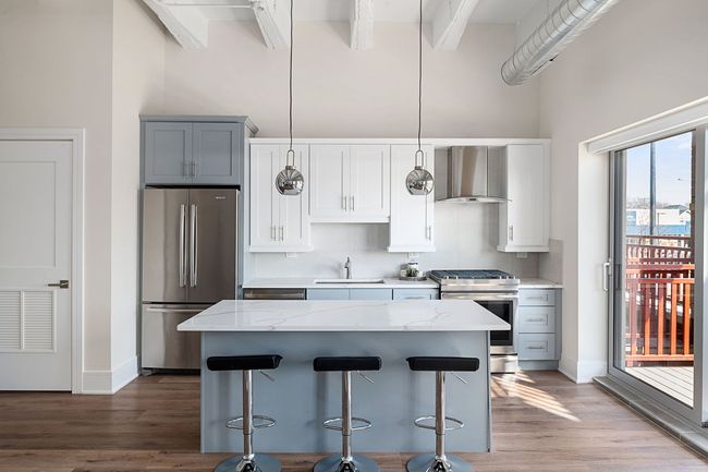 306 - 6700 W North Ave, Condo with 2 bedrooms, 2 bathrooms and 2 parking in CHICAGO IL | Image 4