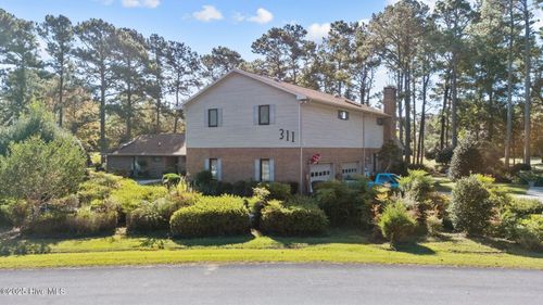 311 Lord Granville Dr, Morehead City, NC, 28557-8957 | Card Image