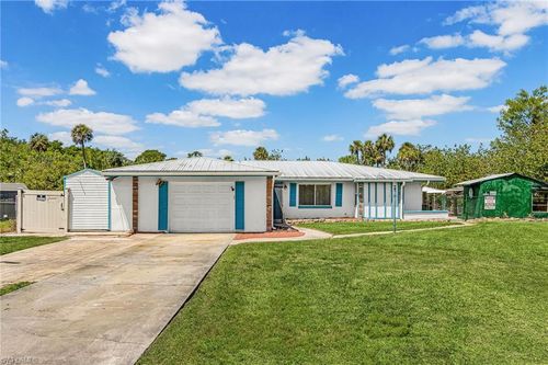 93 Glenmont Dr W, North Fort Myers, FL, 33917-4115 | Card Image