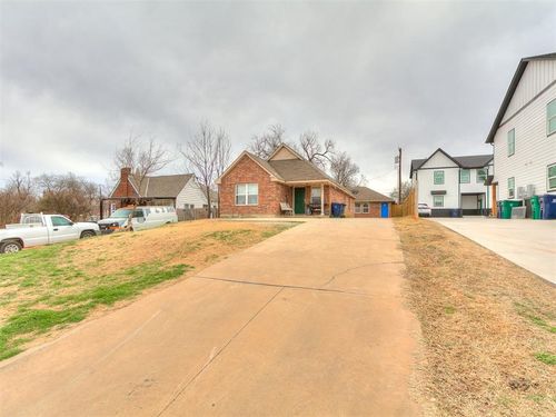 2004 Nw 27th St, Oklahoma City, OK, 73106-1006 | Card Image