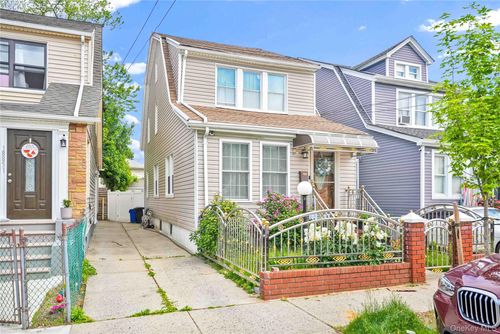 18853 120th Rd, Saint Albans, NY, 11412-3616 | Card Image