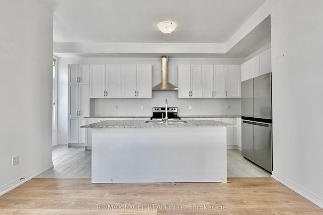 28 Alan Francis Lane, House attached with 3 bedrooms, 4 bathrooms and 1 parking in Markham ON | Image 14