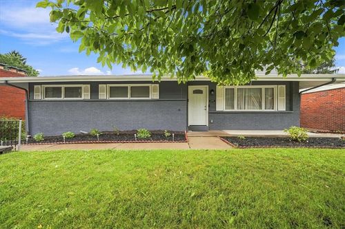 449 Arbor Ln, Pleasant Hills, PA, 15236-4126 | Card Image