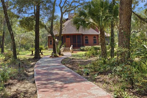 6850 Round Lake Rd, MOUNT DORA, FL, 32757-9645 | Card Image
