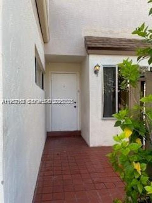 4-879 Nw 81st Way, Plantation, FL, 33324-1254 | Card Image