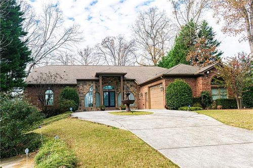 2050 Oak Grove Rd Ne, atlanta, GA, 30345-3882 | Card Image