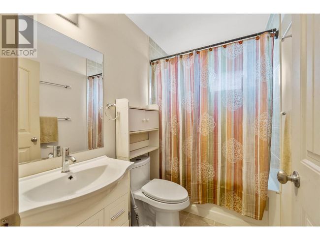 620 Hemlock St, House other with 8 bedrooms, 5 bathrooms and 2 parking in Kamloops BC | Image 16
