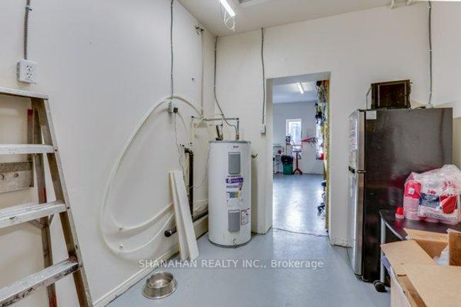 5271 Nauvoo Rd, Home with 0 bedrooms, 2 bathrooms and 10 parking in Warwick ON | Image 17