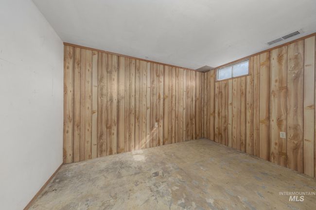 Basement 3rd bedroom | Image 30
