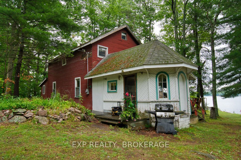 Residential in Frontenac 3