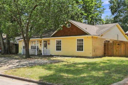 1712 Hazelwood St, Conroe, TX, 77301-4082 | Card Image