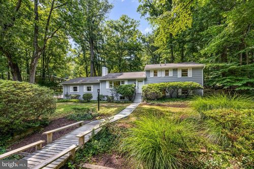 6501 Lakeview Dr, FALLS CHURCH, VA, 22041-1101 | Card Image