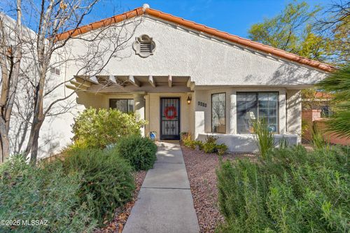 3132 N Willow Creek Drive, Tucson, AZ, 85712 | Card Image