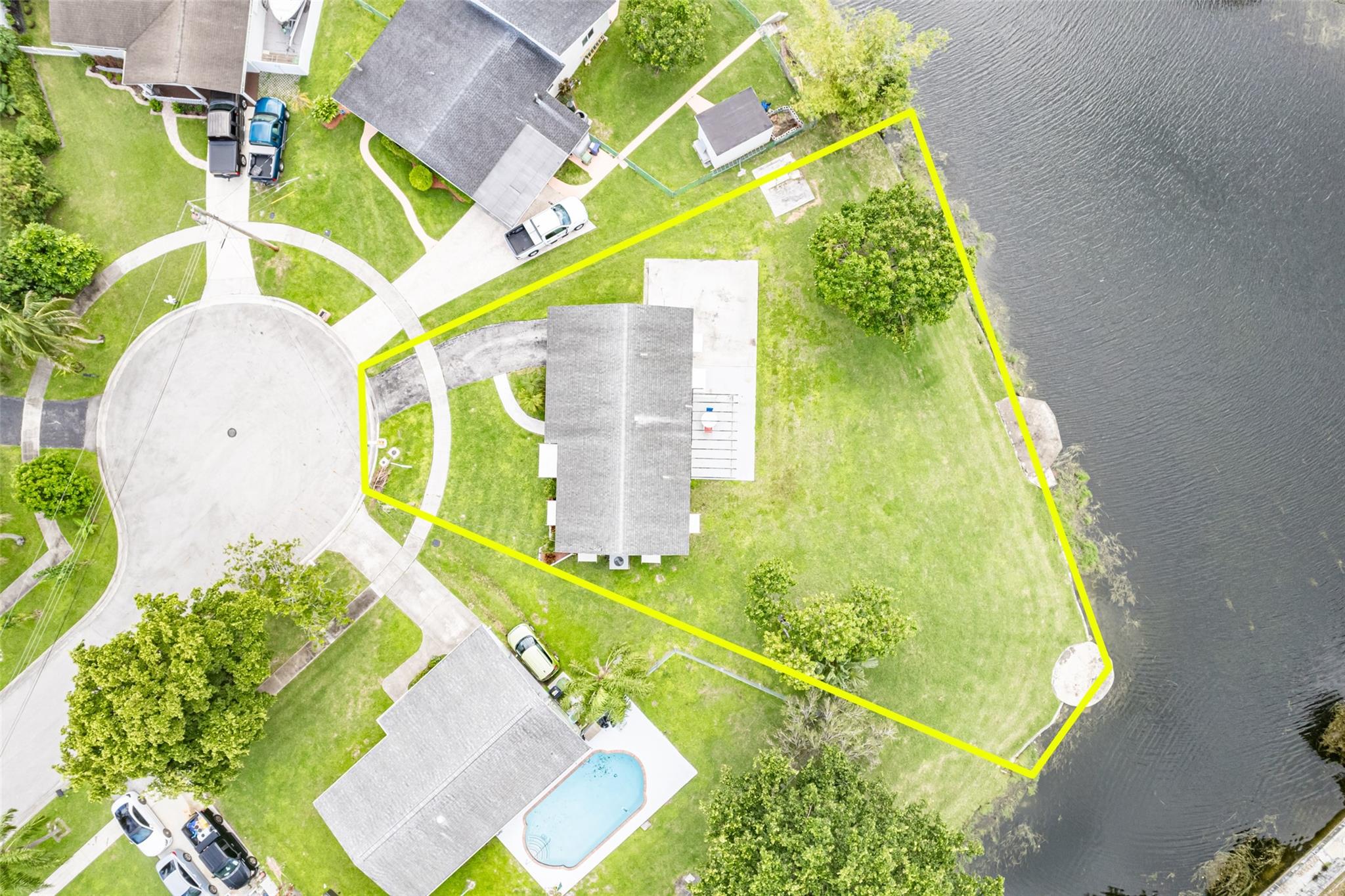 Hogan Creek Rd, Margate, FL 33063