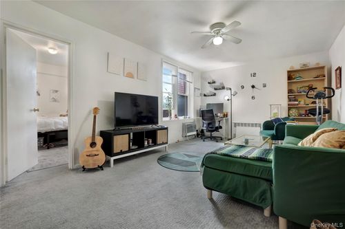 apt-5a-50 40th St, Sunnyside, NY, 11104-4125 | Card Image