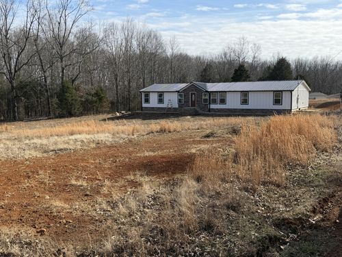 10831 Missionary Ridge Rd, Bon Aqua, TN, 37025-2735 | Card Image