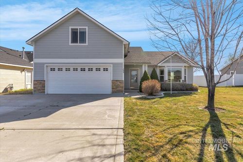 755 Gregory Way, Twin Falls, ID, 83301-8556 | Card Image