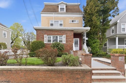 129 Duer St, North Plainfield, NJ, 07060-4961 | Card Image