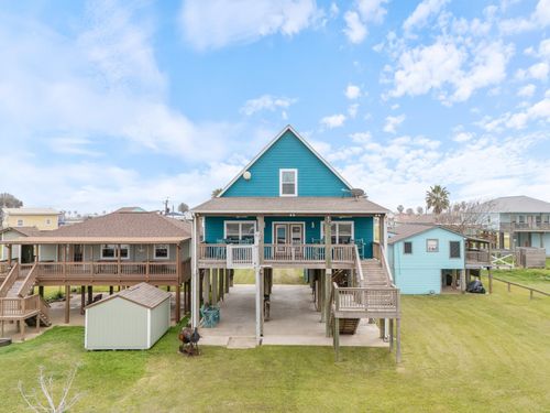 1390 County Road 201, Sargent, TX, 77414-2176 | Card Image