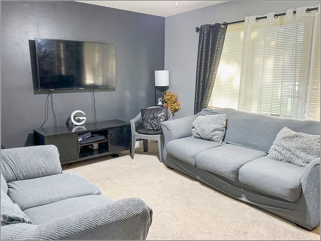 5540 Pebblebeach Dr, Townhouse with 3 bedrooms, 3 bathrooms and 2 parking in Hanover Park IL | Image 5