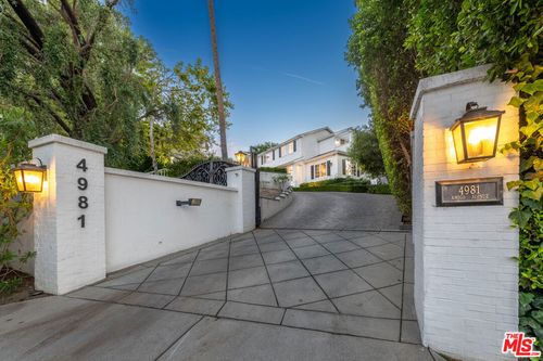 4981 Amigo Ave, Tarzana, CA, 91356-4505 | Card Image