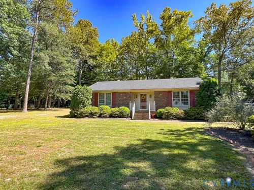 4801 Stockholm Dr, Sandston, VA, 23150-3233 | Card Image