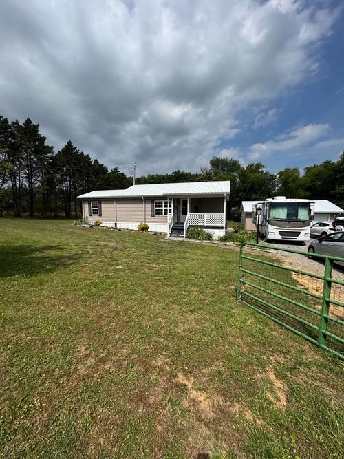 140 Clearview Ln, Cookeville, TN, 38501-8100 | Card Image