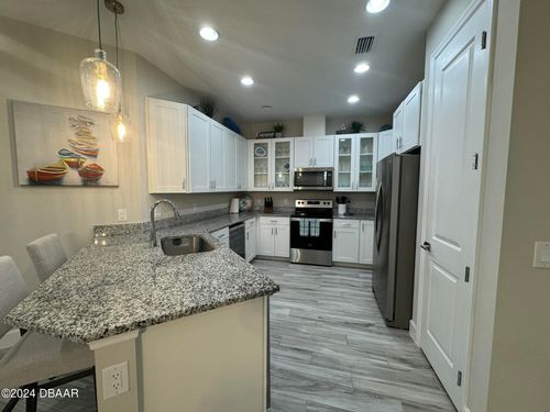 903 Coral Reef Way, DAYTONA BEACH, FL, 32124-1137 | Card Image