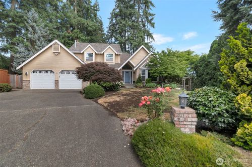 12112 Ne 165th Pl, Bothell, WA, 98011-7115 | Card Image