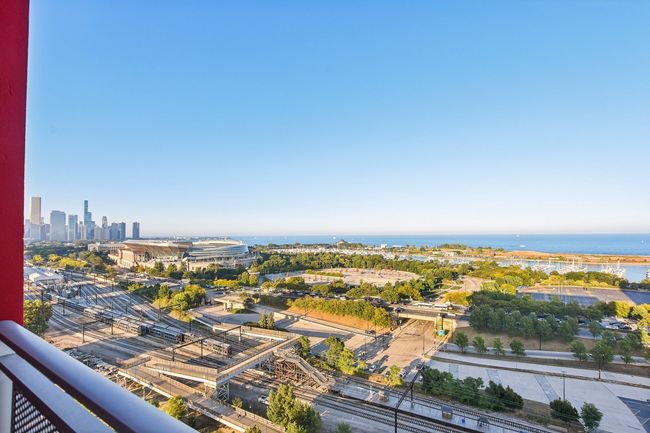 APT-1805 - 1841 S Calumet Ave, Condo with 2 bedrooms, 2 bathrooms and 1 parking in Chicago IL | Image 27