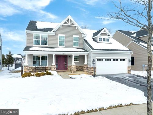 1734 Woodledge Dr, STATE COLLEGE, PA, 16803-3805 | Card Image