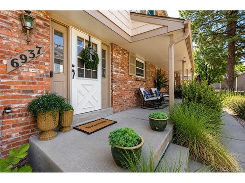6937 E Briarwood Dr, Centennial, CO, 80112-1158 | Card Image