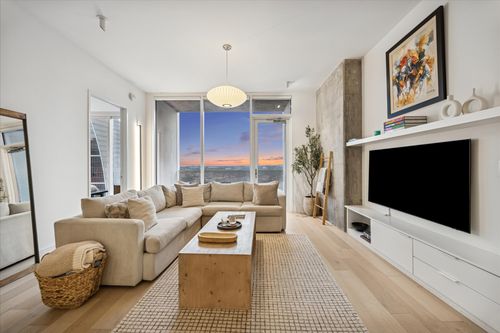 apt-2806-301 West Ave, Austin, TX, 78701-4770 | Card Image