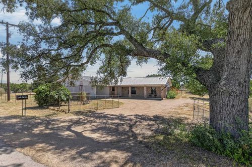 101 Big Oak Ln, Marble Falls, TX, 78654-7809 | Card Image