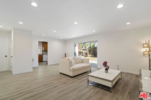 22441 Schoolcraft St, West Hills, CA, 91307 | Card Image