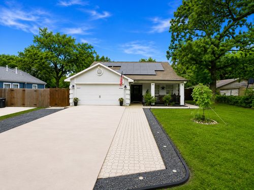 3031 Delaware Trl, Lake Worth, TX, 76135-3938 | Card Image
